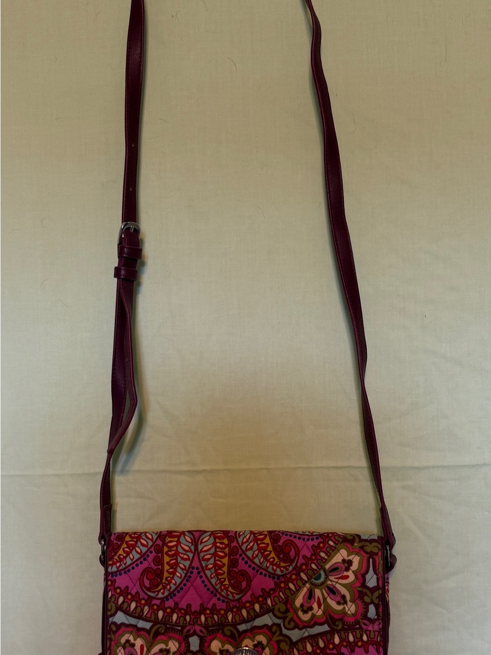 Vera Bradley Magenta Pink Floral Print Crossbody - Picture 2 of 3